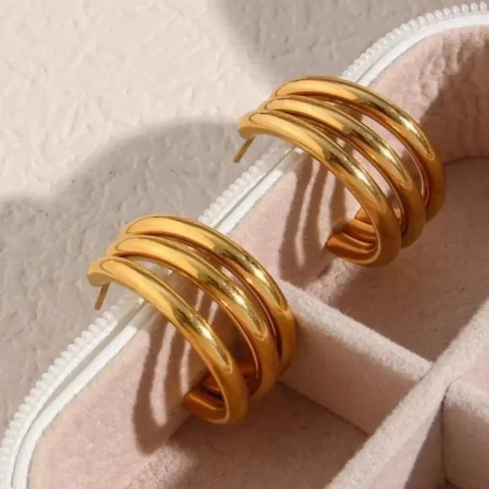 NEW 3 LAYERS 18K GOLD HOOP EARRINGS, NICE EARRINGS, CUTE EARRINGS - Picture 7 of 7
